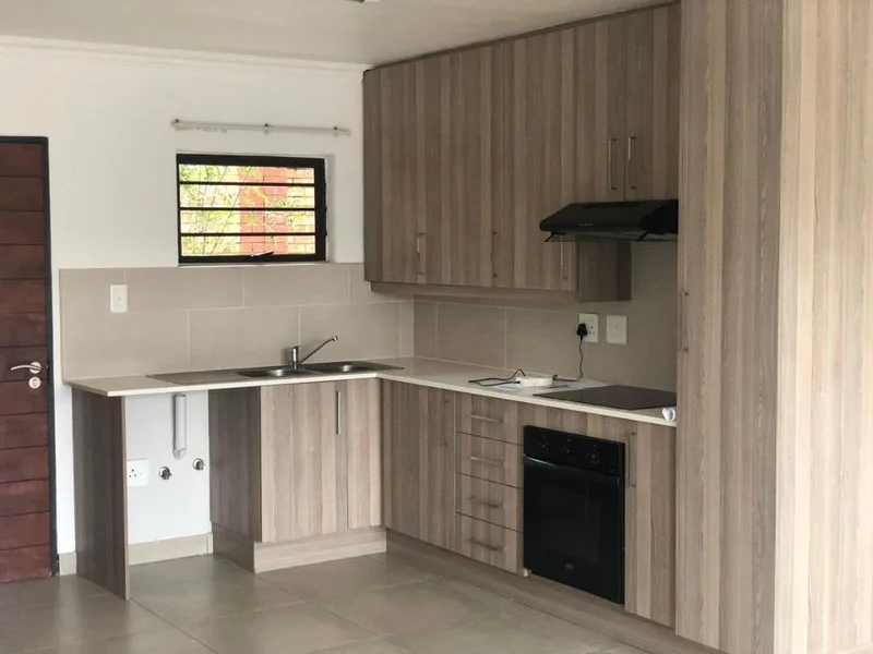 2 Bedroom Apartment / flat to rent in Olympus AH