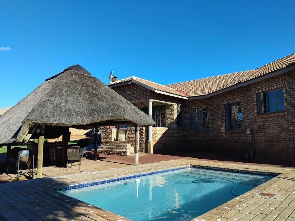 4 Bedroom House for sale in Safari Gardens