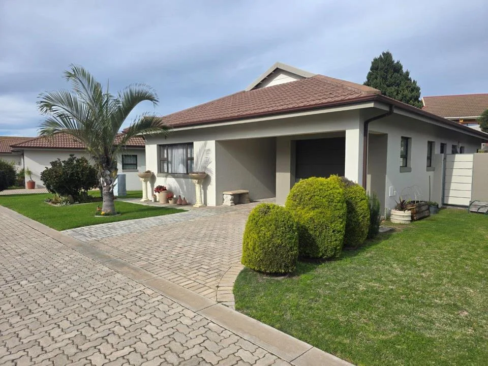 2 Bedroom House for sale in Heiderand