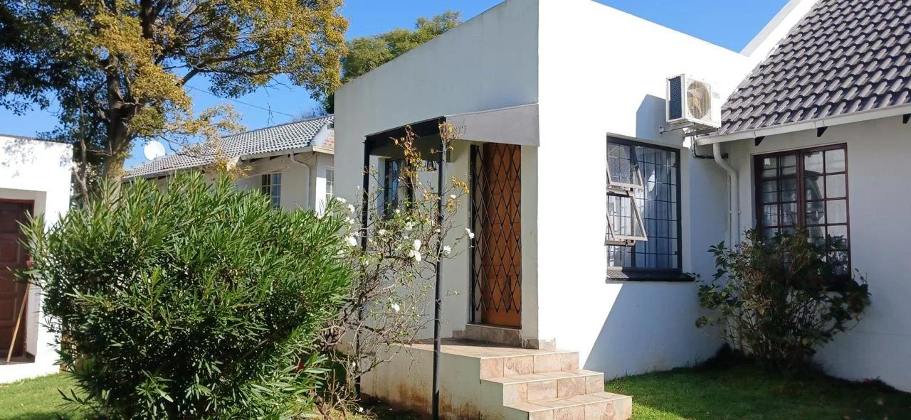 1 Bedroom House to rent in Hurlingham Manor