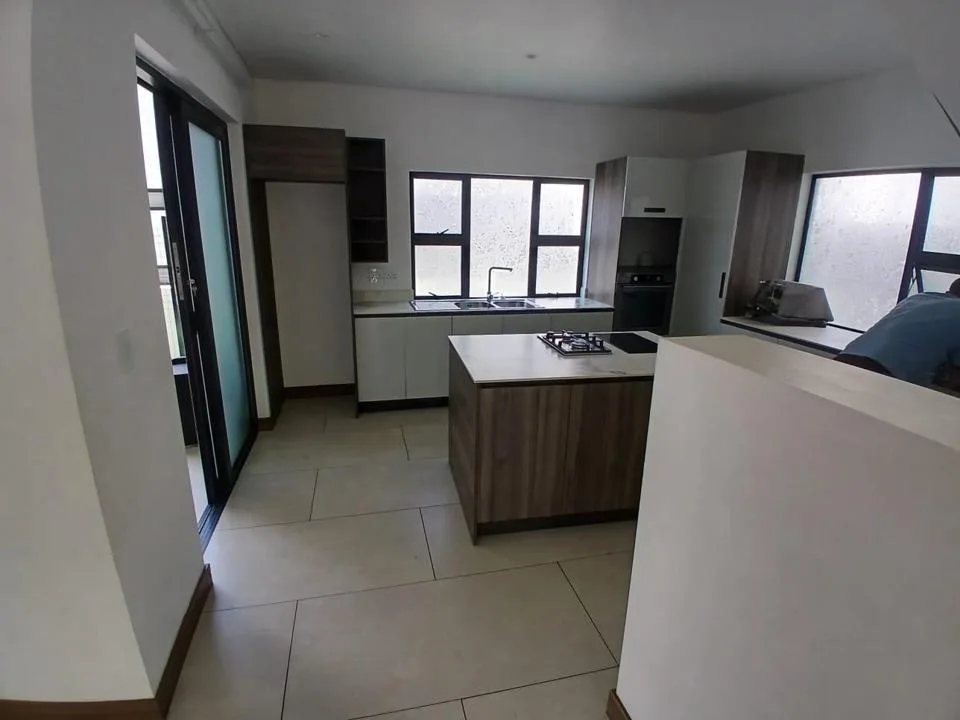3 Bedroom Apartment / flat to rent in Strathavon