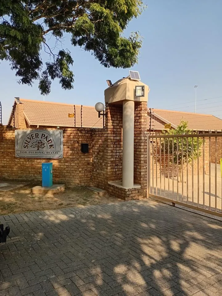 2 Bedroom Townhouse to rent in Elarduspark