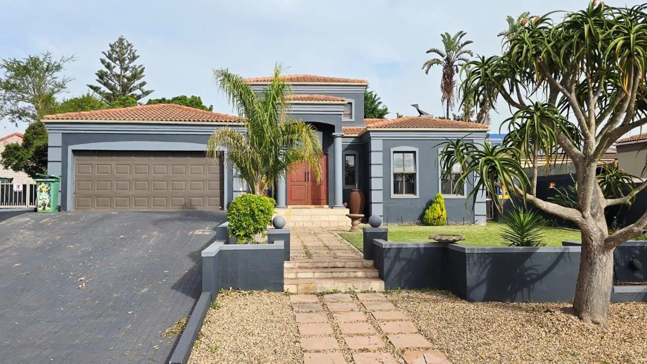 3 Bedroom House for sale in Bluewater Bay
