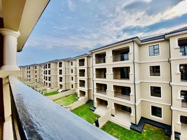 2 Bedroom Apartment / flat to rent in Blue Hills