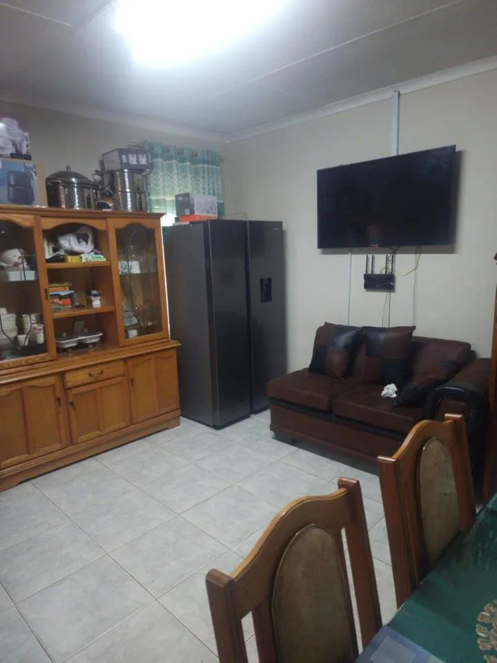 3 Bedroom House for sale in Manzil Park