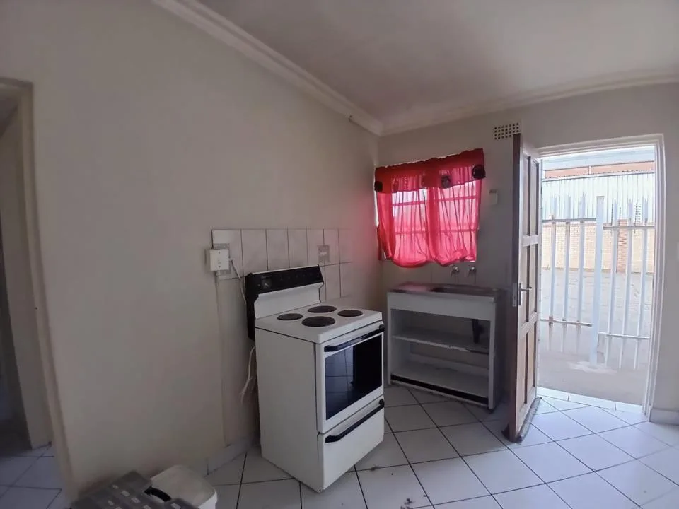 1 Bedroom Apartment / flat to rent in Krugersdorp West