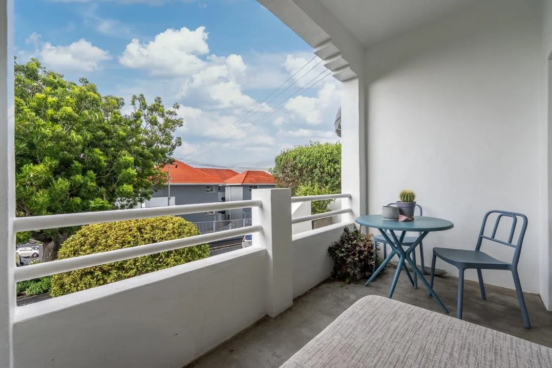 2 Bedroom Apartment / flat to rent in Tamboerskloof