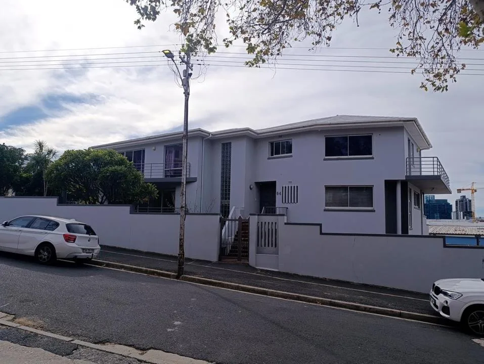 5 Bedroom House for sale in Cape Town City Centre