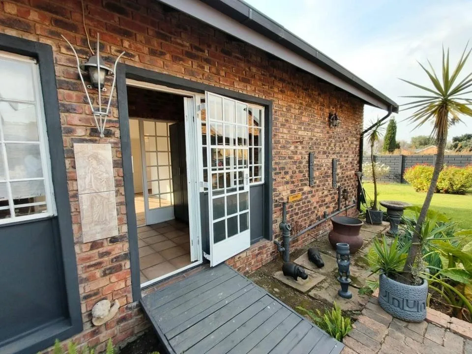 1 Bedroom House to rent in Falcon Ridge
