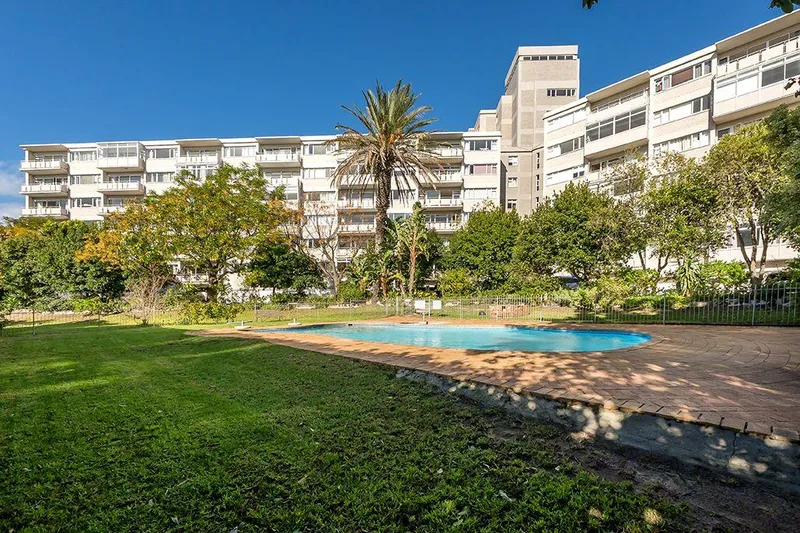 2.5 Bedroom Apartment / flat to rent in Green Point