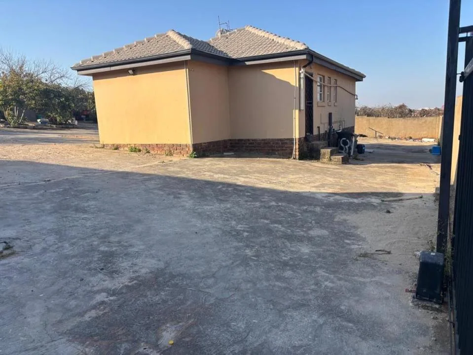 3 Bedroom House to rent in Atteridgeville