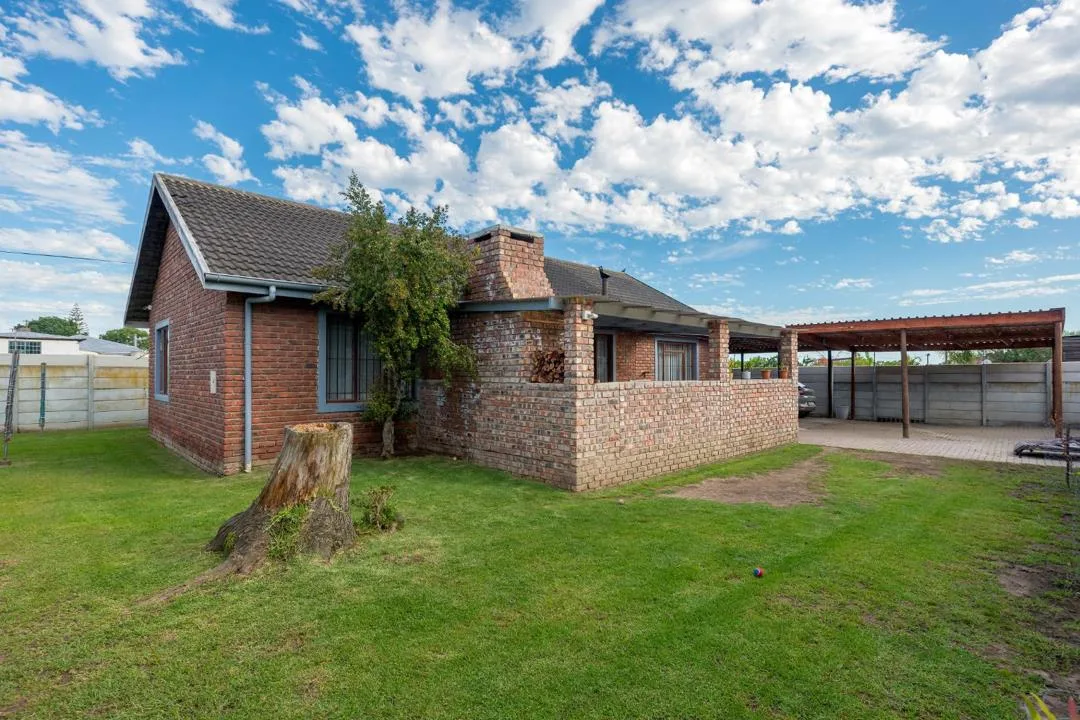 3 Bedroom House for sale in George South