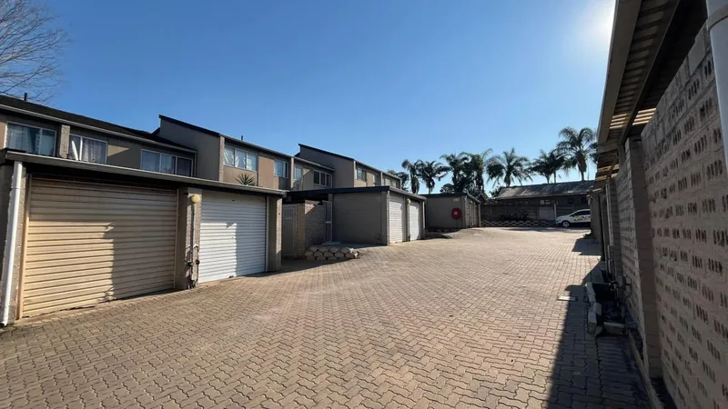 2 Bedroom Townhouse to rent in Ashley