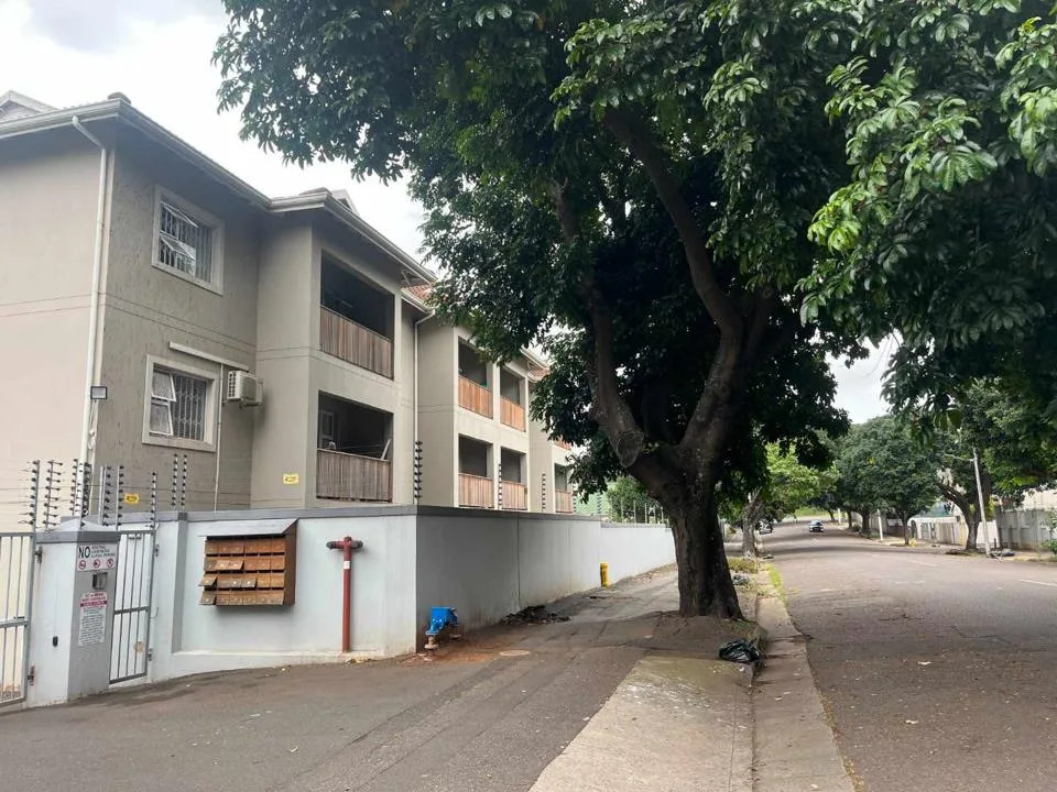 2 Bedroom Apartment / flat to rent in Berea West