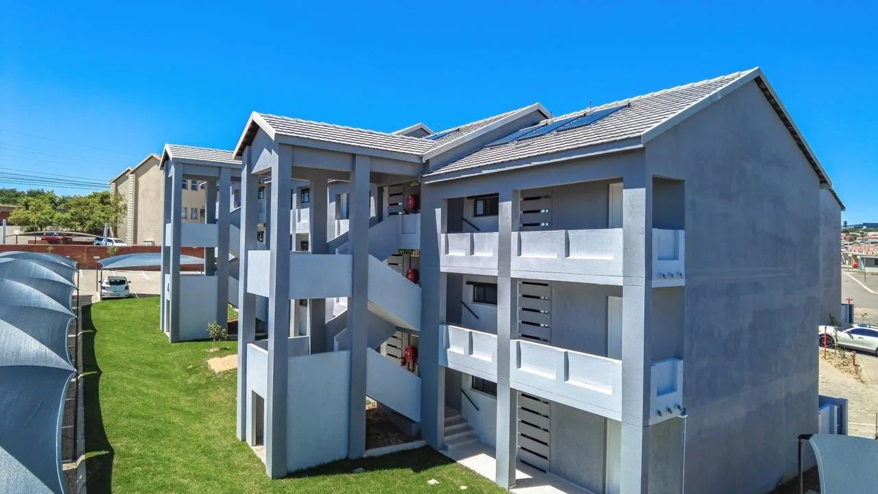 2 Bedroom Apartment / flat to rent in Kosmosdal