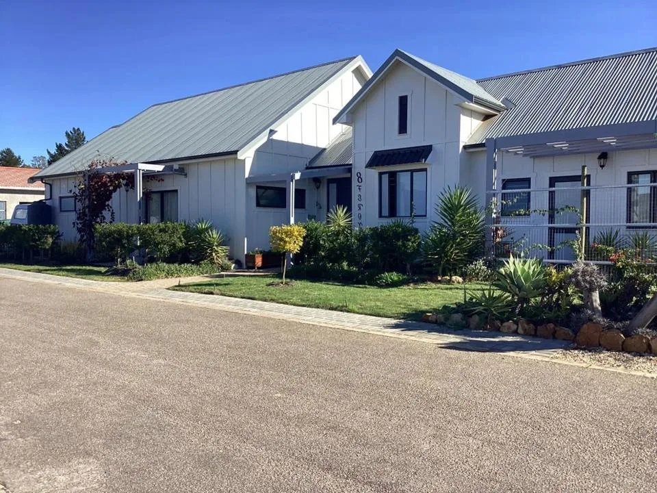 3 Bedroom House for sale in Albertinia