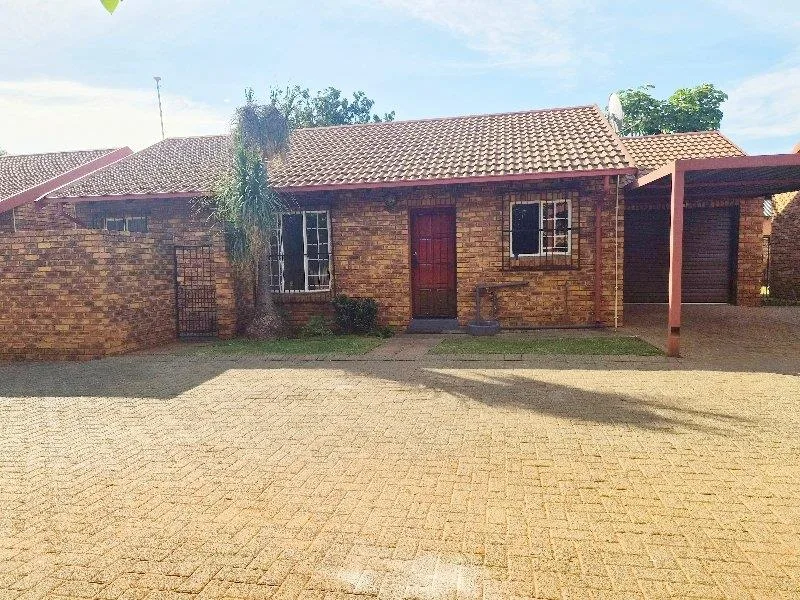 2 Bedroom Townhouse to rent in Annlin
