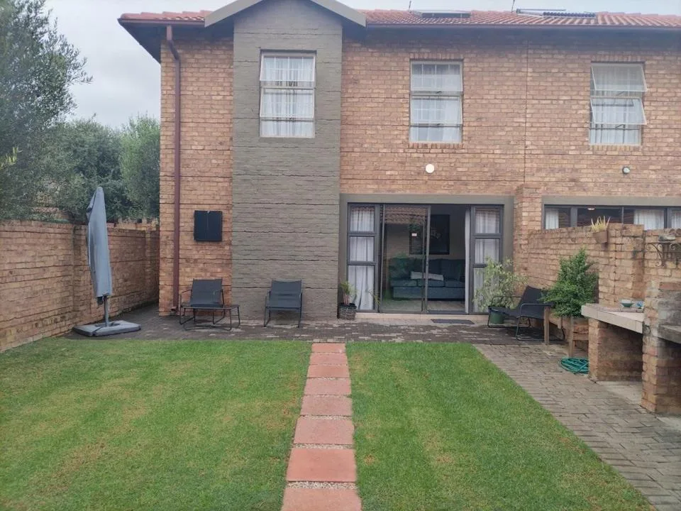 3 Bedroom Townhouse to rent in Tijger Vallei