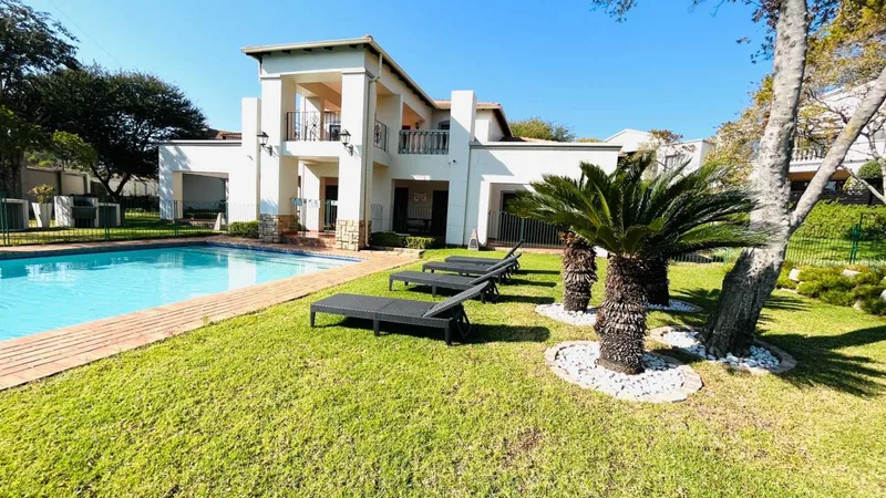 2 Bedroom Apartment / flat to rent in Paulshof