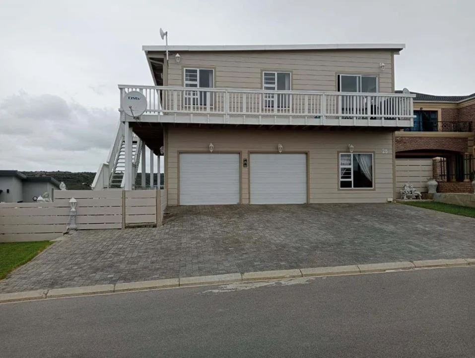 5 Bedroom House for sale in Seemeeu Park