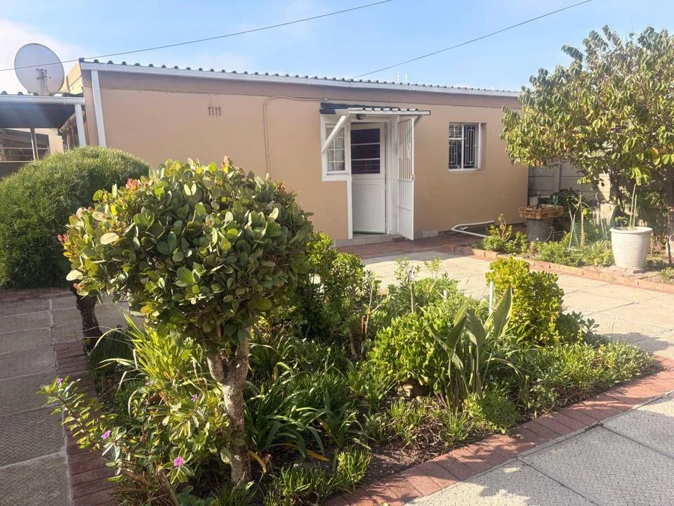1 Bedroom House to rent in Belthorn Estate