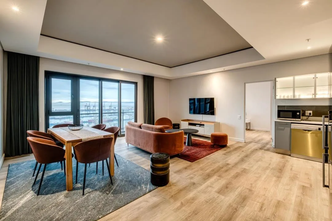 2 Bedroom Apartment / flat for sale in Foreshore