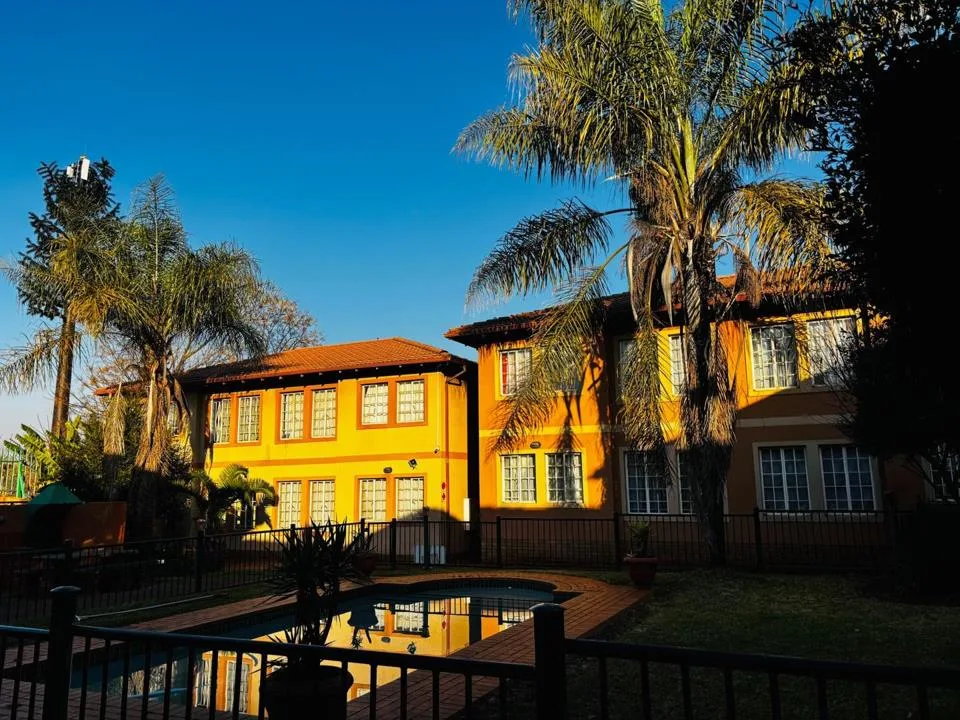 2 Bedroom Apartment / flat to rent in Bezuidenhout Valley