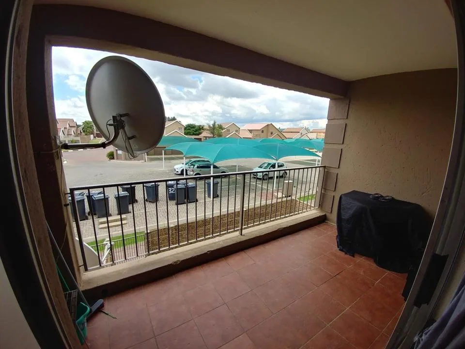 2 Bedroom Townhouse to rent in Sonneveld