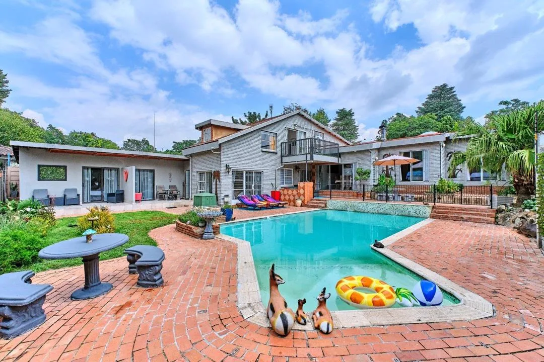 5 Bedroom House to rent in Rivonia
