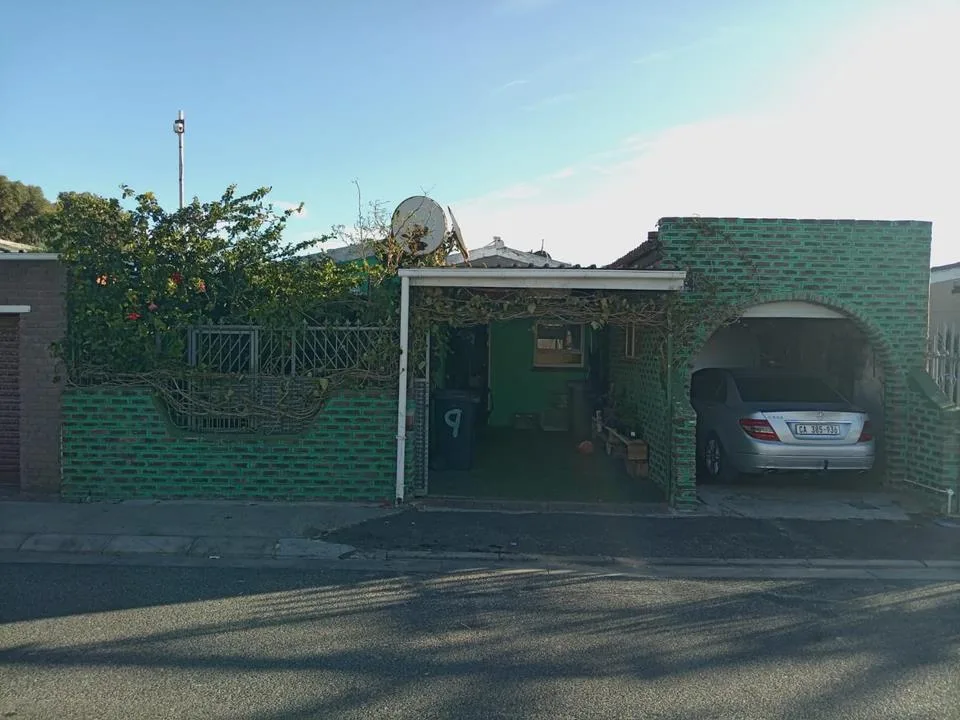 4 Bedroom House for sale in Westridge