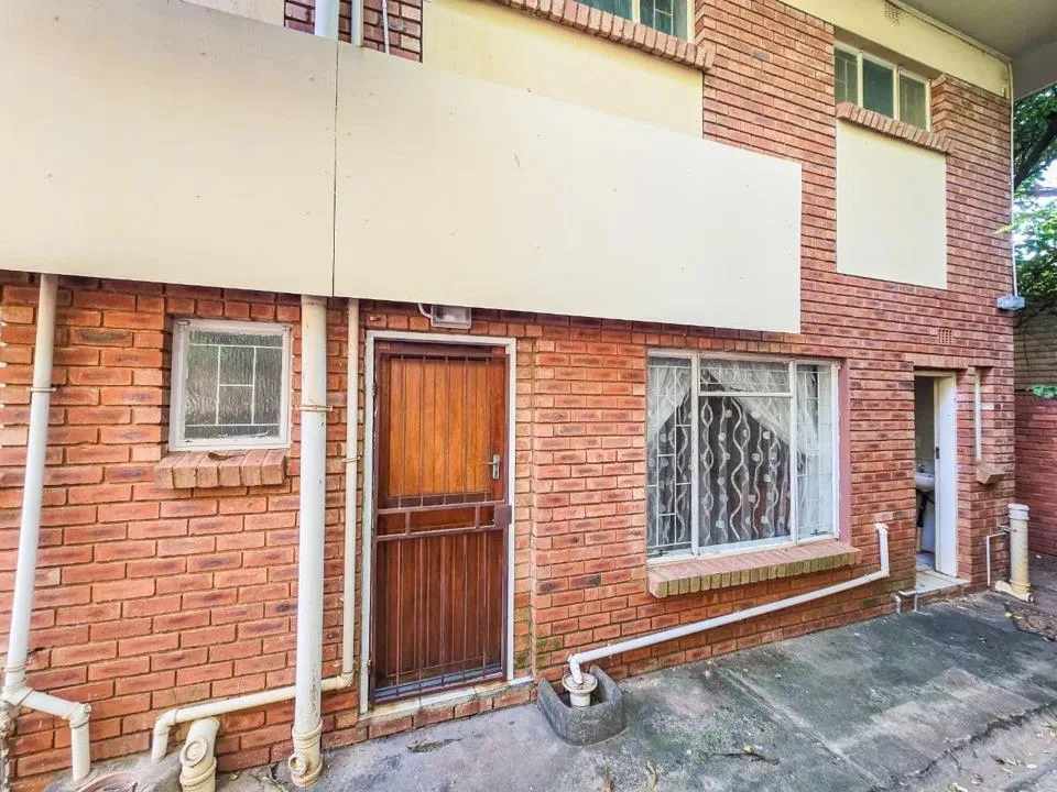 1 Bedroom House to rent in Florauna