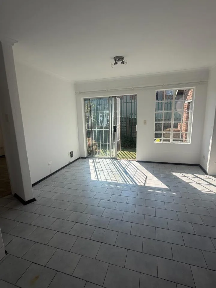 2 Bedroom Townhouse to rent in Birchleigh