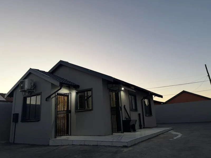 3 Bedroom House to rent in Soshanguve XX