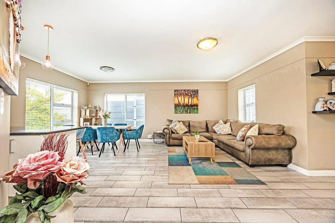 3 Bedroom House for sale in Brackenfell South