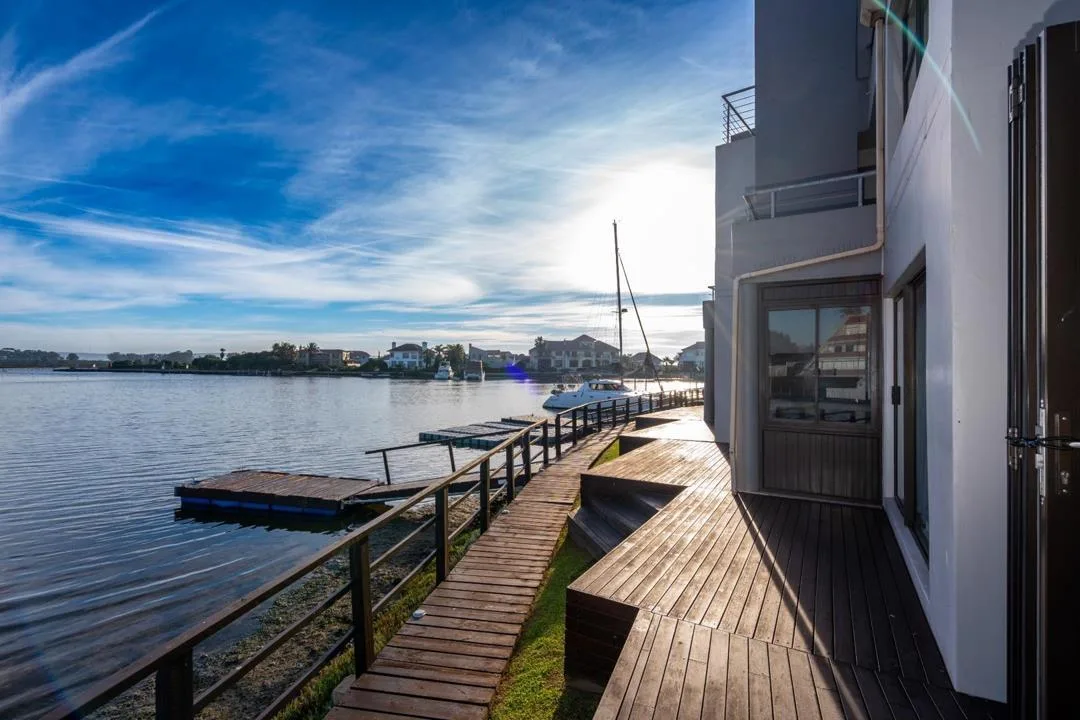 4 Bedroom Townhouse for sale in Port Owen