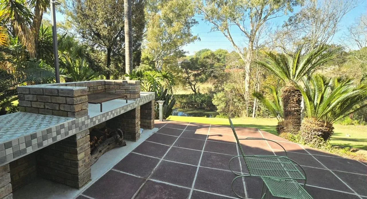 3 Bedroom Townhouse to rent in Lynnwood Manor