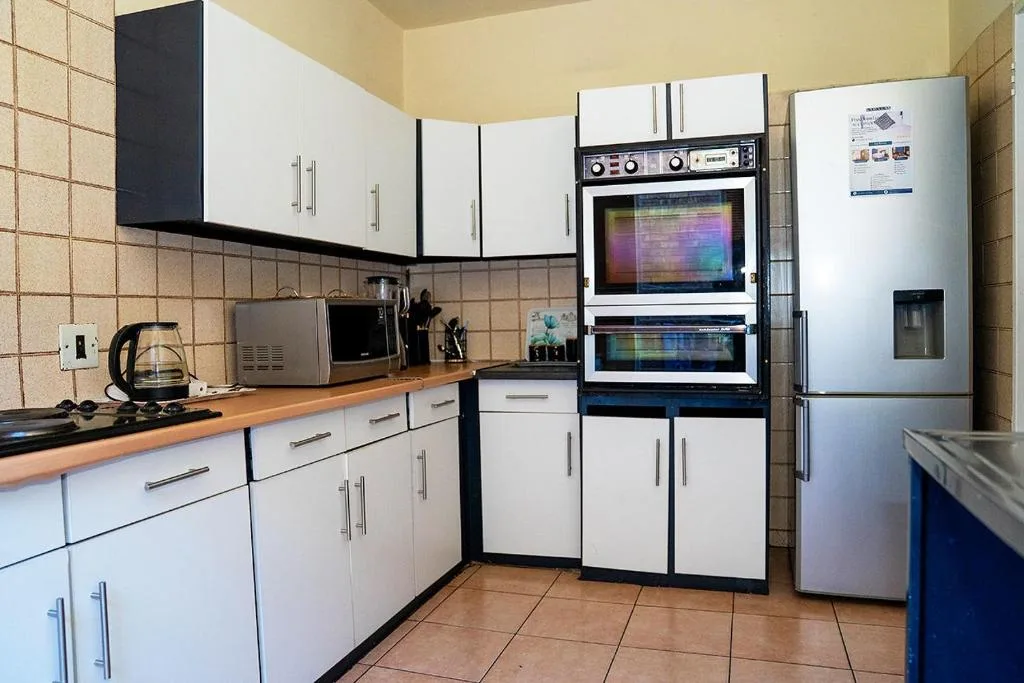 3 Bedroom Townhouse to rent in Windsor West