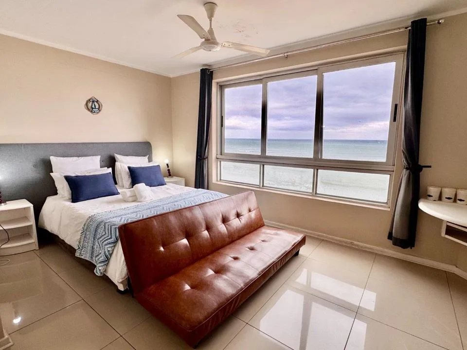 0.5 Bedroom Apartment / flat to rent in Strand North