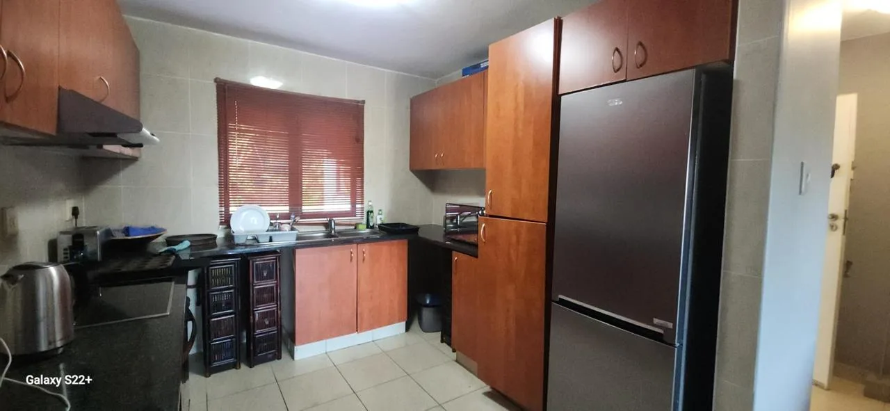 3 Bedroom Apartment / flat to rent in Morningside