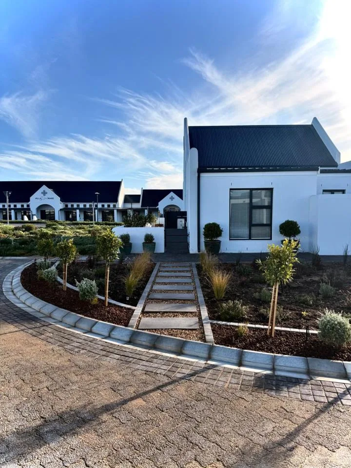 2 Bedroom House for sale in Langebaan Country Estate