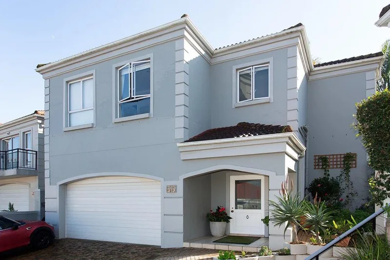 3 Bedroom House for sale in Van Riebeeckshof