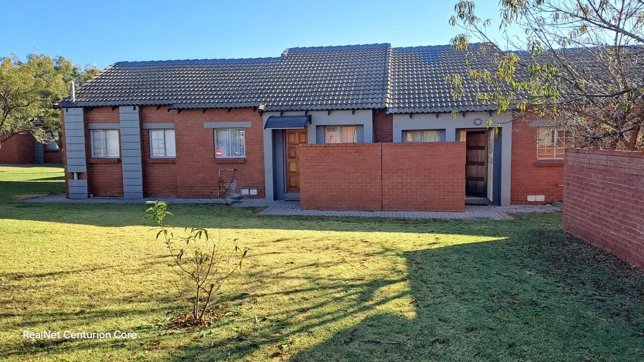 2 Bedroom Townhouse to rent in Monavoni