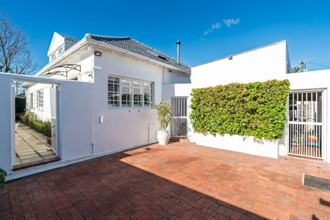 4 Bedroom House for sale in Claremont