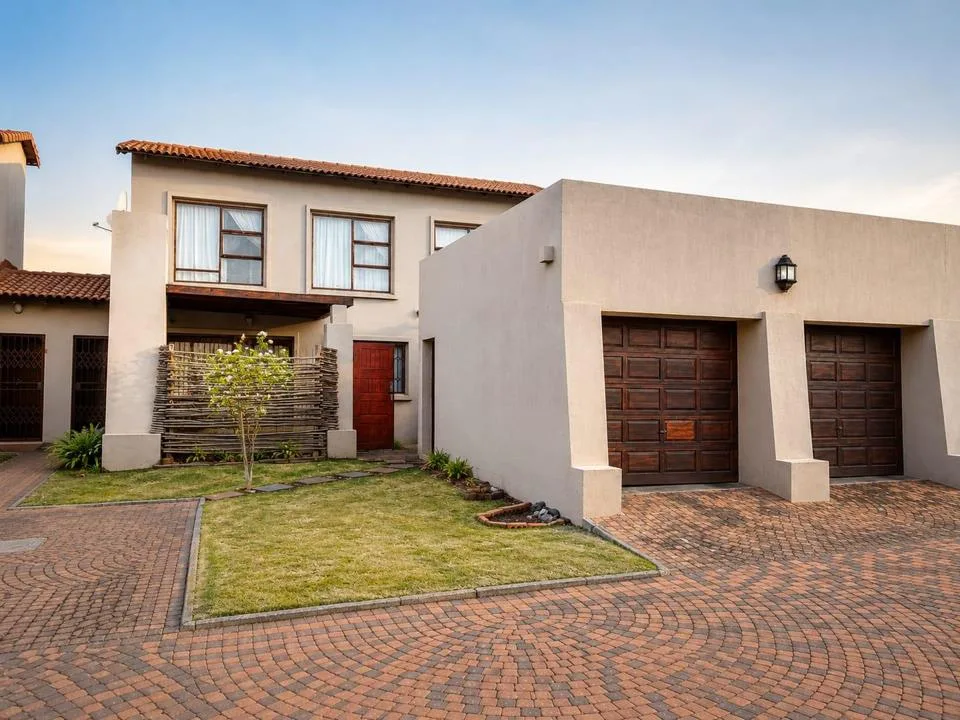 3 Bedroom Townhouse for sale in Waterval East