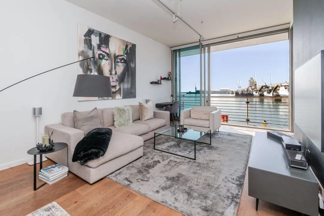 1 Bedroom Apartment / flat for sale in Waterfront