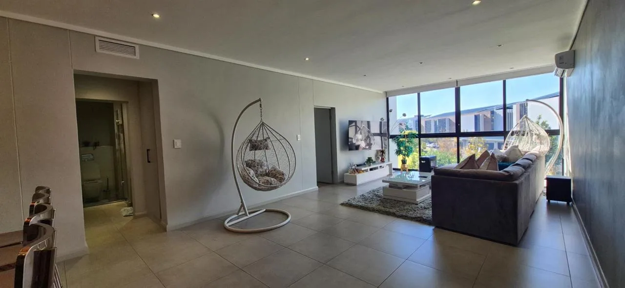 2 Bedroom Apartment / flat to rent in Midfield Estate