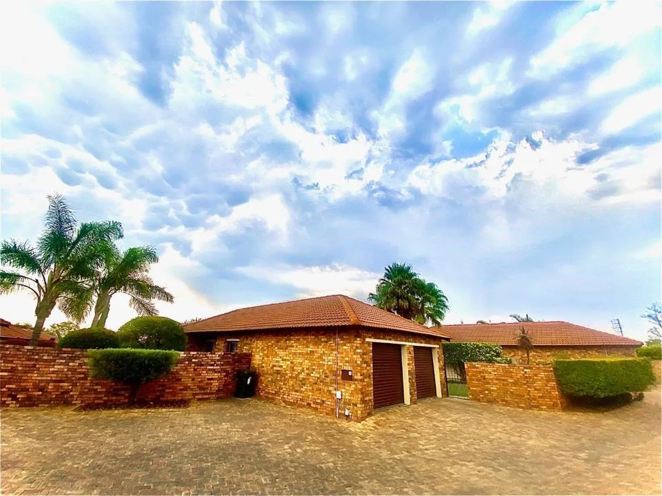 3 Bedroom Townhouse to rent in Radiokop