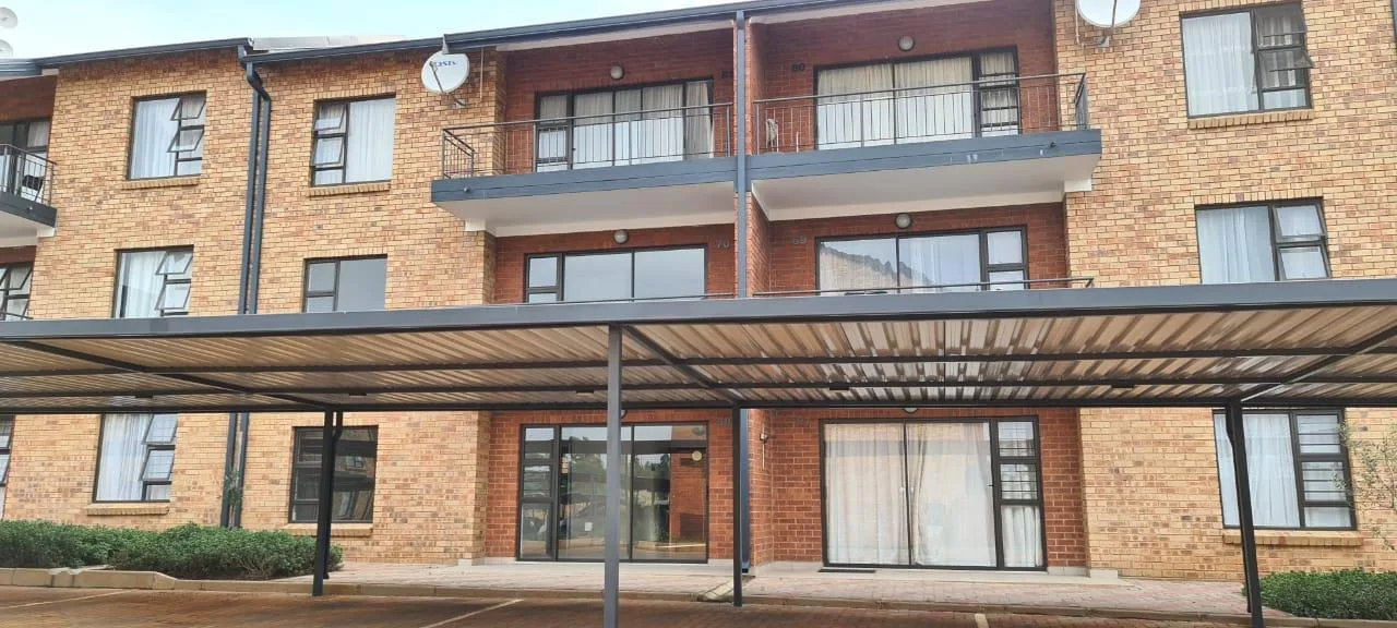 2 Bedroom Apartment / flat to rent in Olympus AH