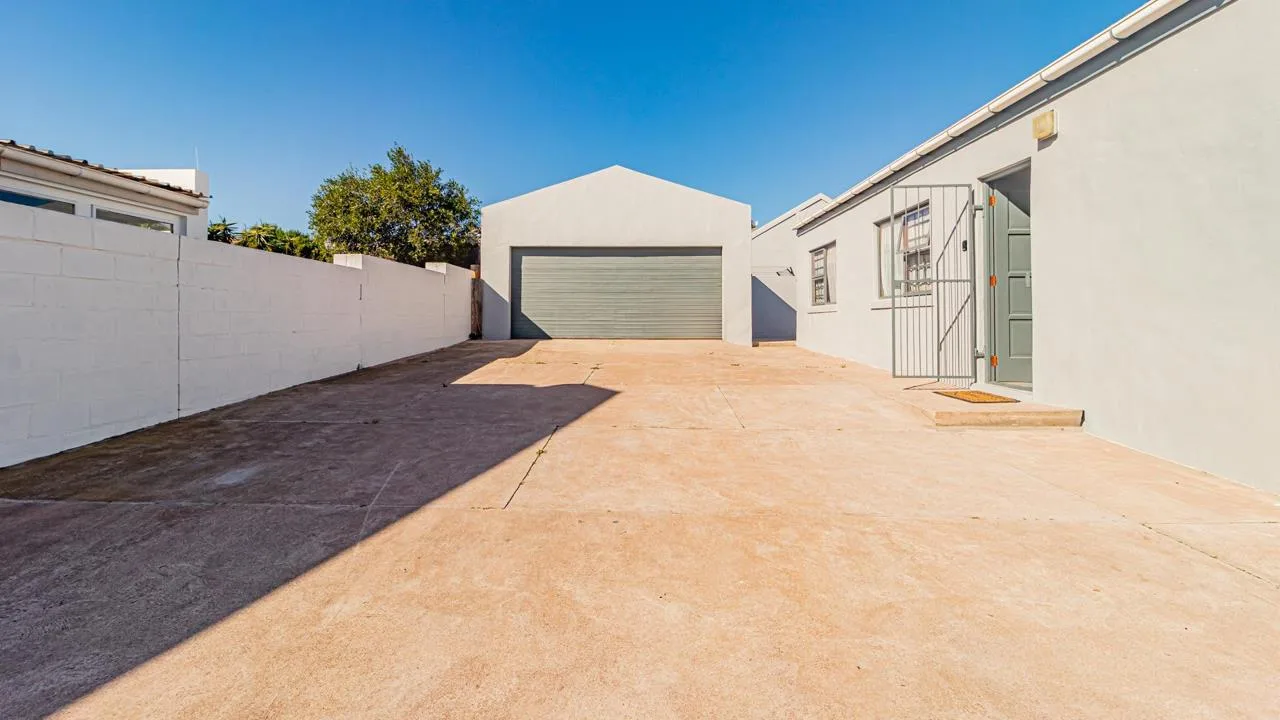 3 Bedroom House for sale in Country Club