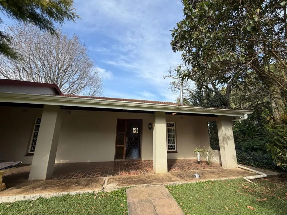 House to rent in Bishopstowe